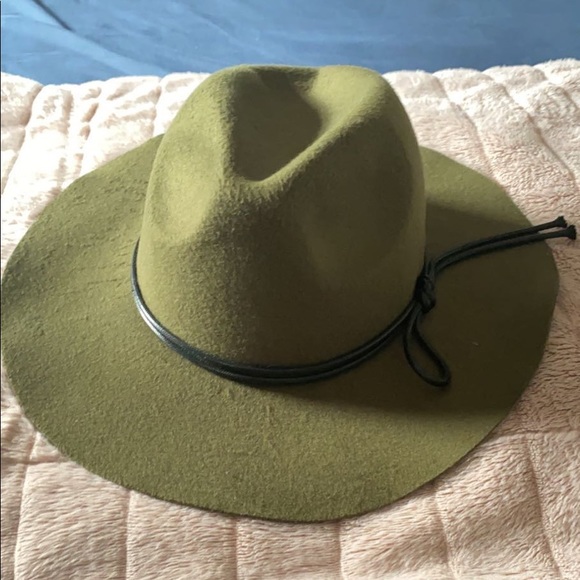 Hat - Picture 3 of 3